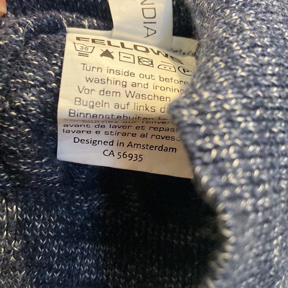 Fellows united V-neck sweater made in India - Picture 7 of 11